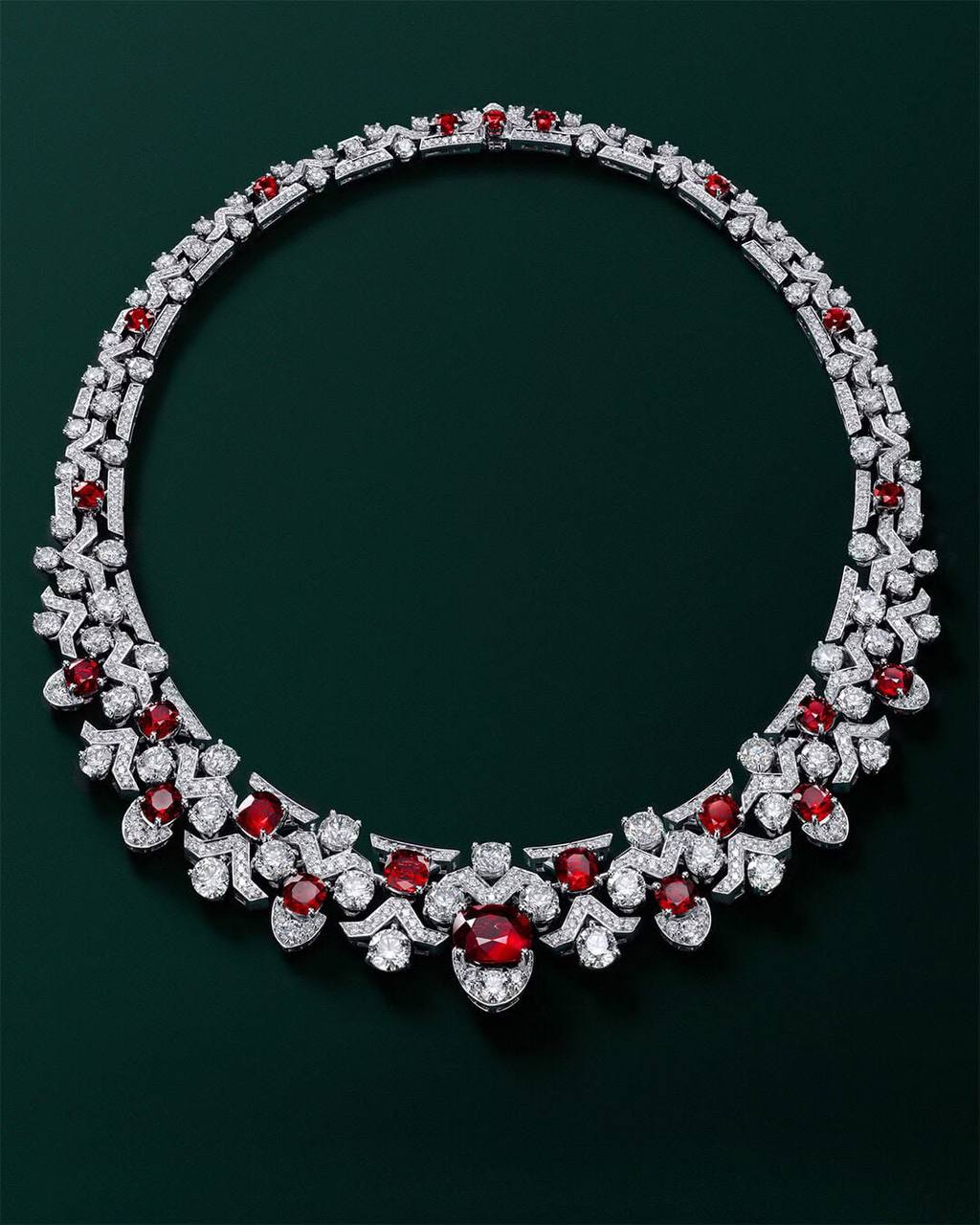 GRAFF   
Quality: Super Master 
* ⁠Necklace 
* ⁠Earring
* ⁠Bracelet
For Price 👇 WhatsApp✅
0568585901 
0507557372
0552275751 Owner Zain 👌

Zain268
♥️♥️♥️