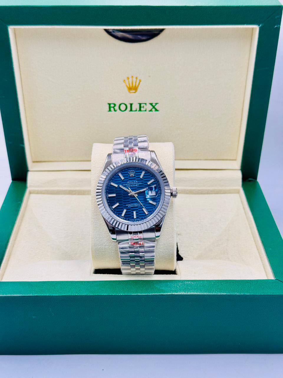 Rolex Men  
Master quality*🤩🤩
*Automatic*
230 dhs👑

Zain08
♥️♥️♥️