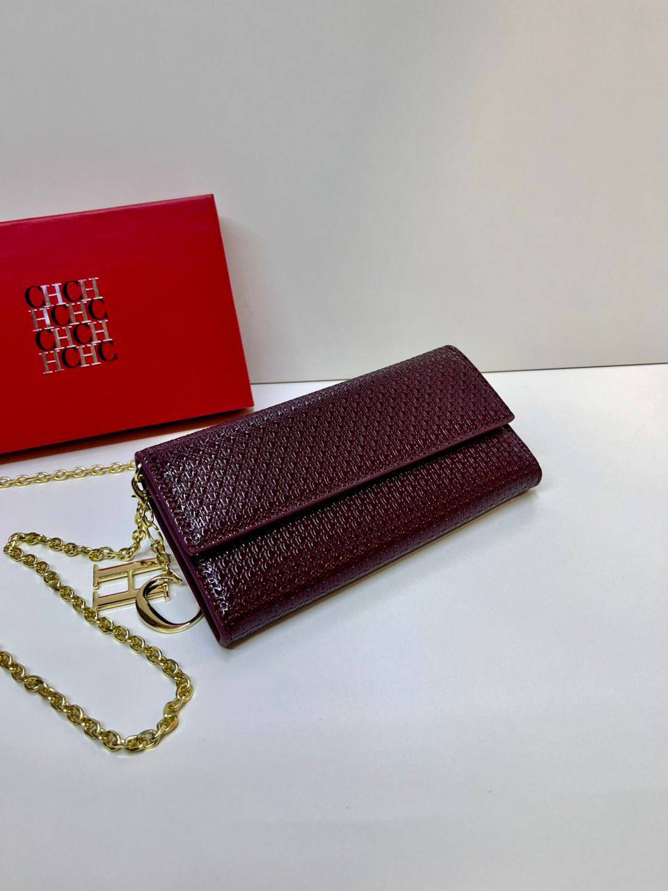 Dior - CH
95 dhs✅
with box
🎁🎁🎁

size 21cm

Zain42
♥️♥️♥️
