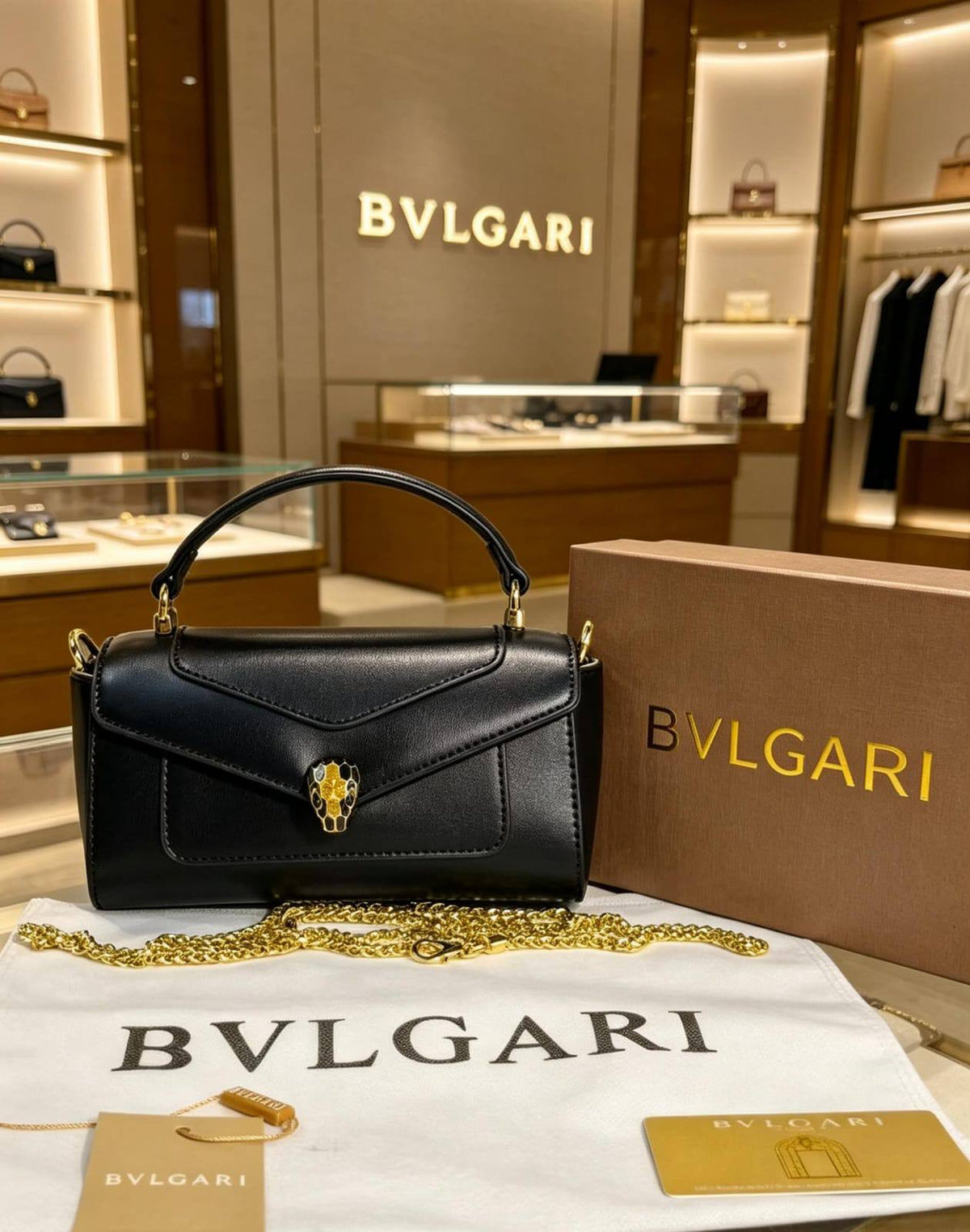 Bvlgari

 have box

115 dhs🇦🇪🇦🇪

Zain07
♥️♥️♥️