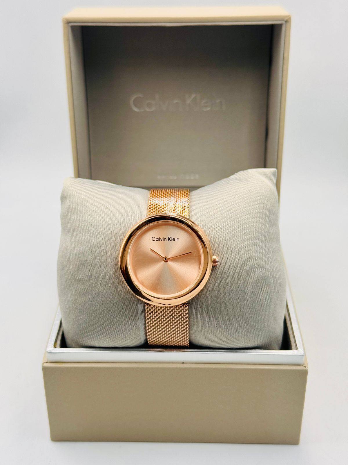 Calvin Klein ladies
*New Arrival*🔥
55 dhs🗽

Zain08