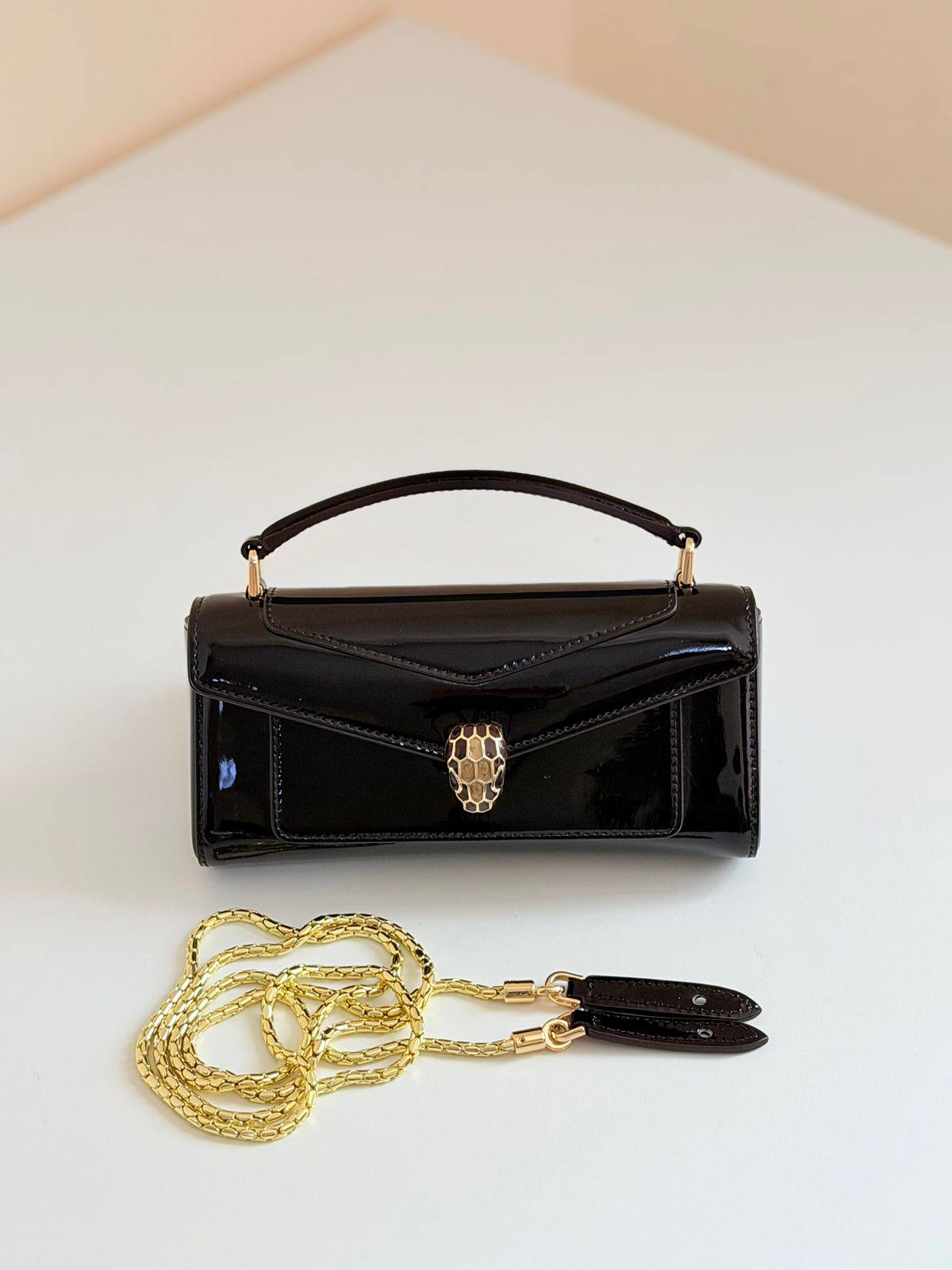 New Bvlgari
Master
370 dhs✅

Zain137
💓💓💓