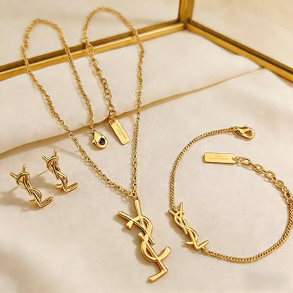 YSL SET
NECKLACE BRACELET EARRINGS
WITH BOX AND PAPER BAG 
🎁🎁🎁

125 DHS🌺

Zain89
♥️♥️♥️