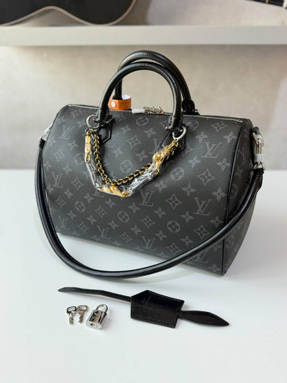 📍NEW COLLECTION 📍
🎒LOUIS VUTTON🎒
🌹SPEEDY 30CM🌹
👌Premium quality 👌
❤️WITH ORIGINAL PACKAGING❤️

For Price 👇 WhatsApp✅
0568585901 
0507557372
0552275751 Owner Zain 👌

Zain320
♥️♥️♥️
