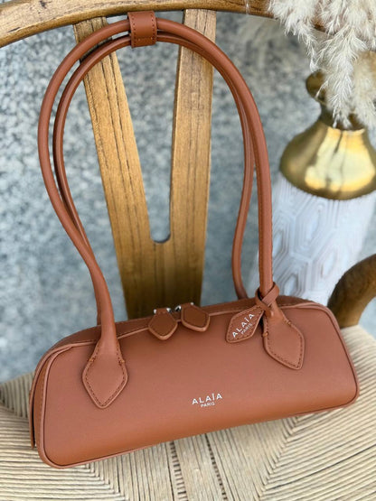 ALAIA

27cm
340 dhs🪙🌨️

Top quality

Zain167
♥️♥️♥️