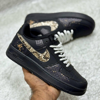 NIKE
40 to 45 size
95 dhs🪙🌨️

Zain27
♥️♥️♥️