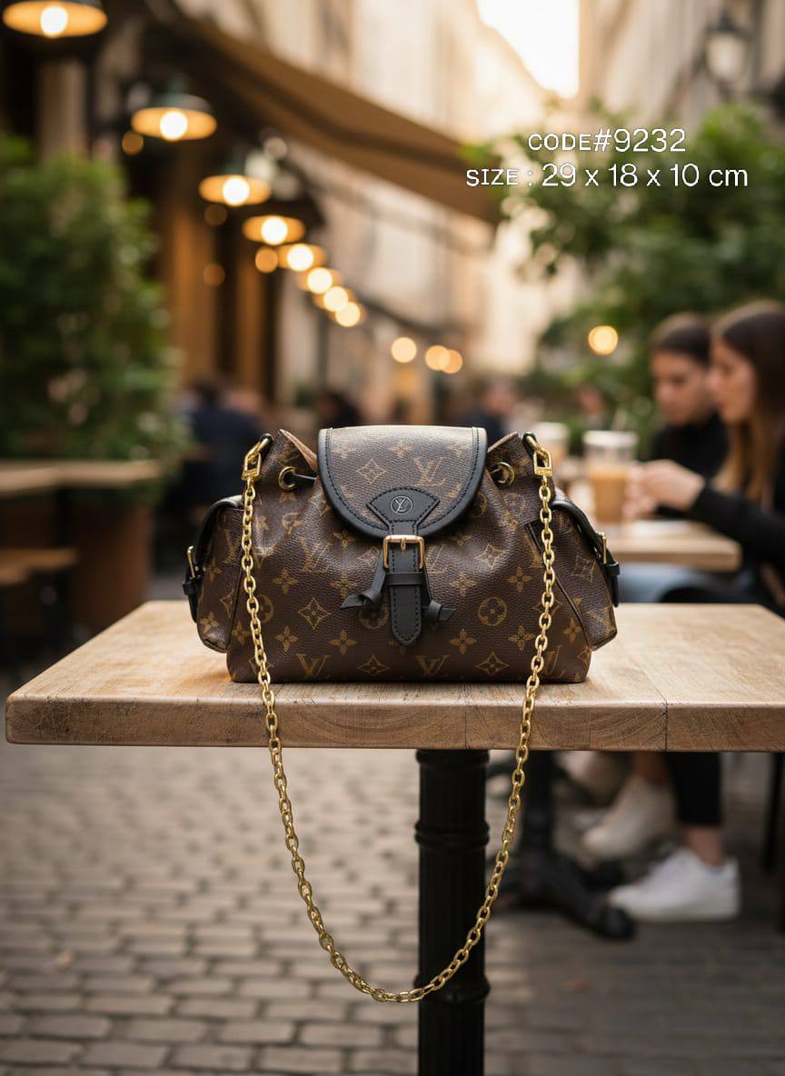 LV
ᴏᴅʏssᴇ́ᴇ ᴍᴏɴᴏɢʀᴀᴍ
ᴄʀᴏssʙᴀɢ ᴇ/ ʟᴏɴɢ sᴛʀᴀᴘ
sɪᴢᴇ : 29 cm

75 dhs🪙🌹

Zain31
♥️