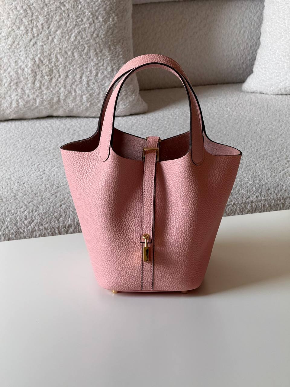 Hermes
picotin 18cm💥Master quality ✅

with box📦

340 dhs✅

Zain52
♥️♥️♥️