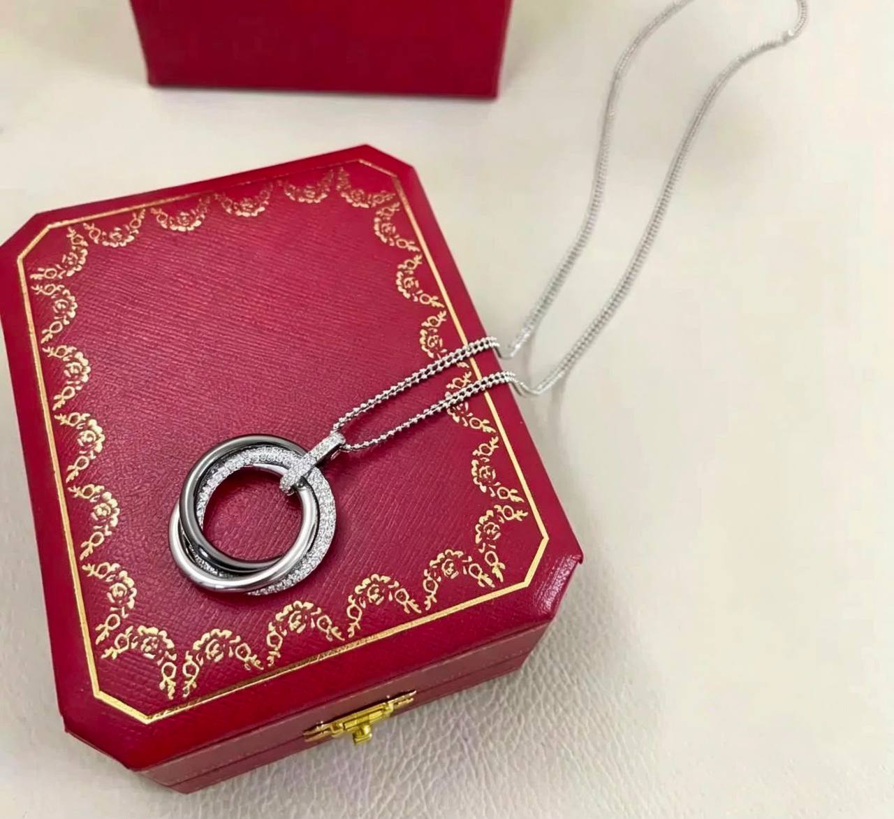 Cartier ❤️‍🔥
Necklace 💥
Master quality 💯
With normal boxes 🗃️ 
85 DHS🇦🇪🇦🇪🇦🇪
With master box 📦 
110 DHS🇦🇪🇦🇪🇦🇪

Zain216
♥️♥️♥️