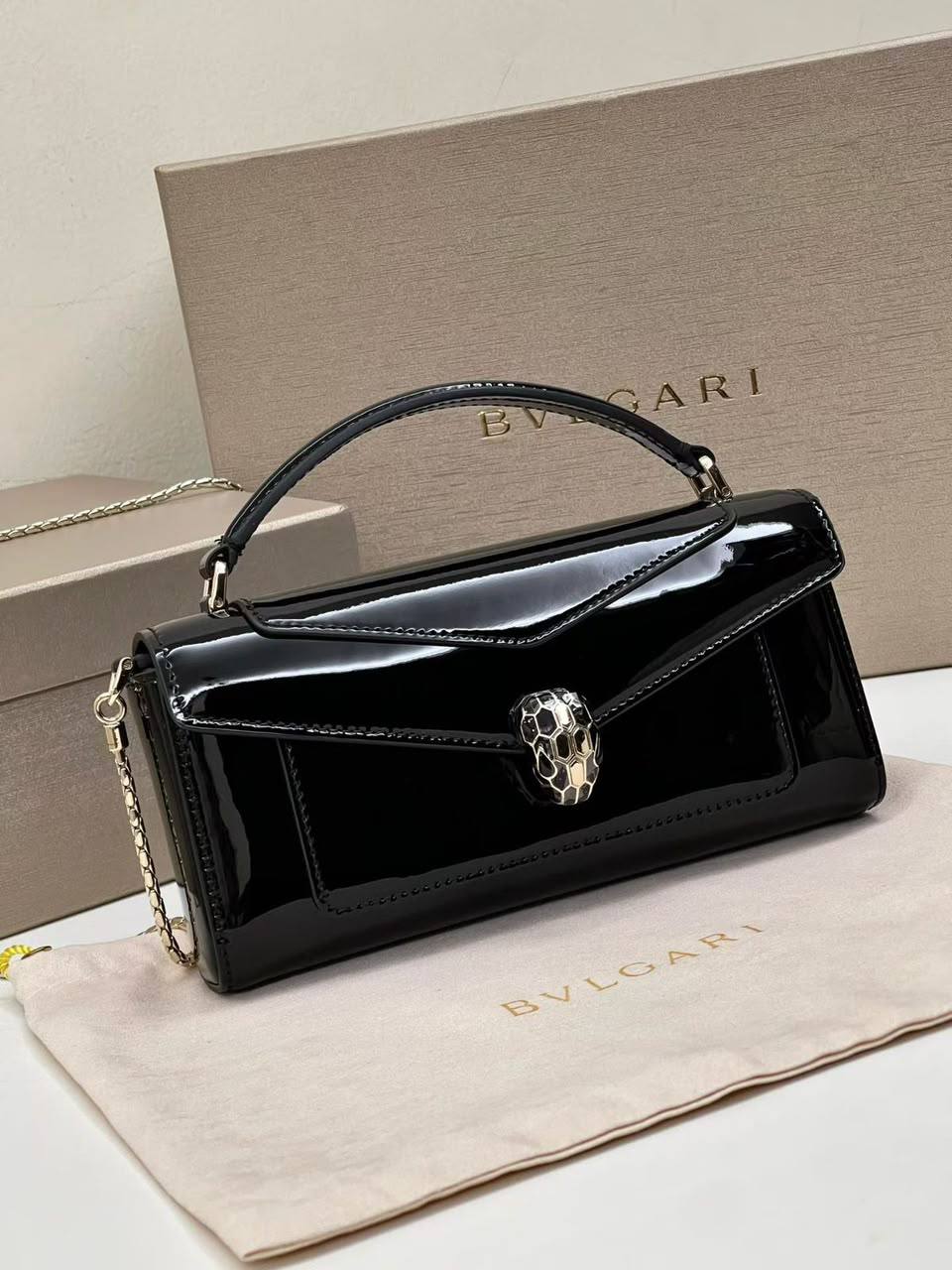 Bvlgari Master🌺🌺
New Came
360 dhs✅

Zain134
♥️♥️♥️