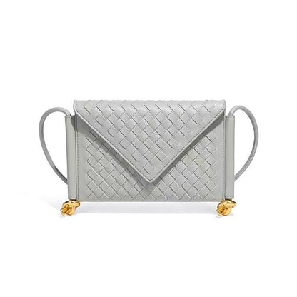 BOTTEGA 
clutch bag  
75 dhs💓
size 24*16cm


Zain161
♥️♥️♥️