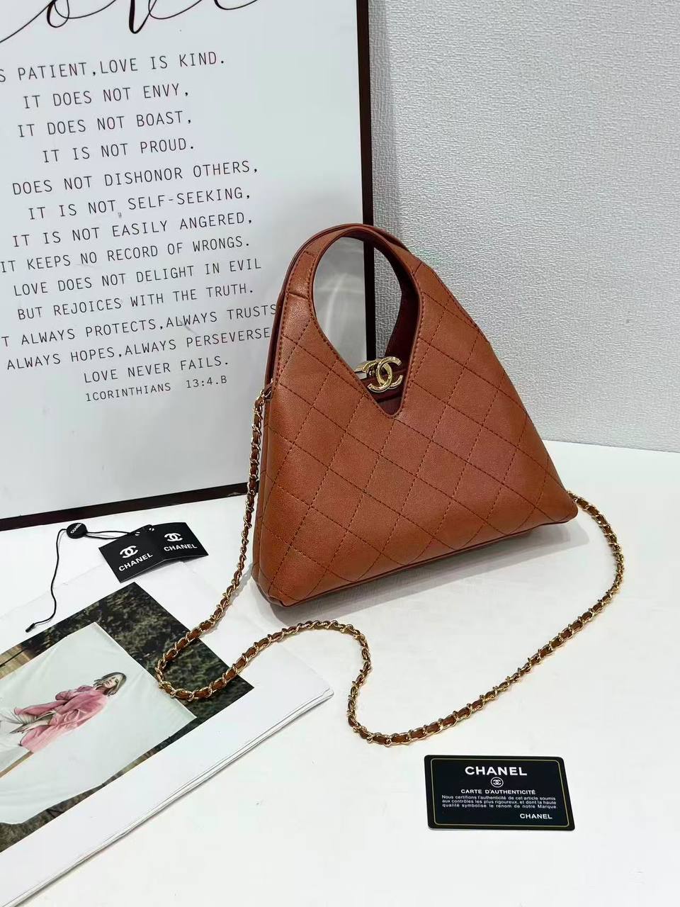 Chanel

140 dhs

Zain132
♥️♥️♥️