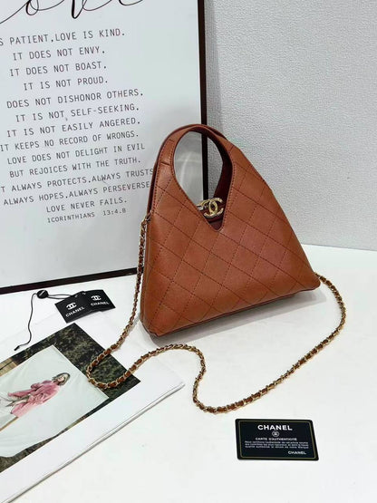 Chanel

140 dhs

Zain132
♥️♥️♥️