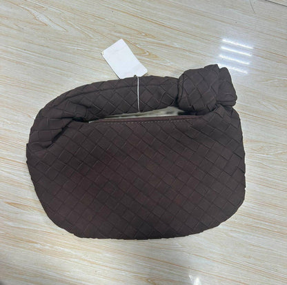 Bottega
24*16 cm
65 dhs🇦🇪🇦🇪

Zain17
♥️♥️♥️