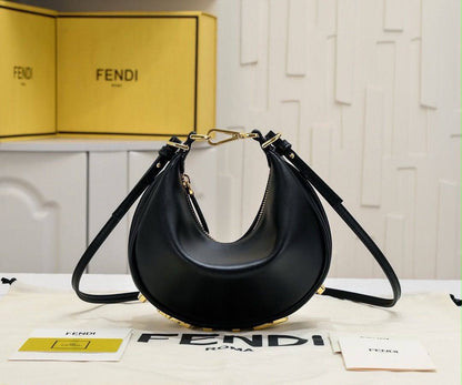 Fendi

For Price 👇 WhatsApp✅
0568585901 
0507557372
0552275751 Owner Zain 👌

Zain192
♥️♥️♥️