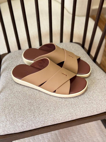 LORO PIANA 
*Vip quality*
*size: 40 to 46*
450 dhs🇦🇪🇦🇪

Zain185
♥️♥️♥️