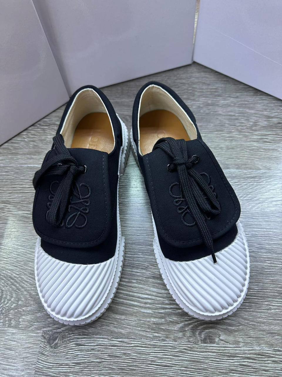 Loewe
Size 36-42 
140 dhs❤️

Zain132
♥️♥️♥️