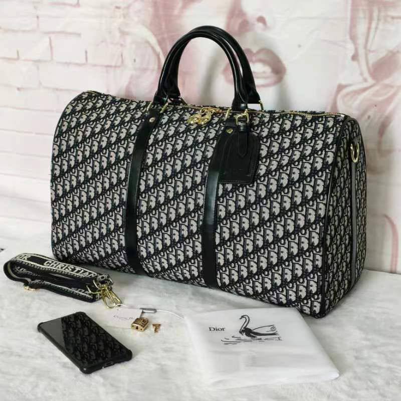 LV 
Travel Bags
140 dhs✅ Glossy
130 dhs✅ Normal

Zain137
♥️♥️♥️
