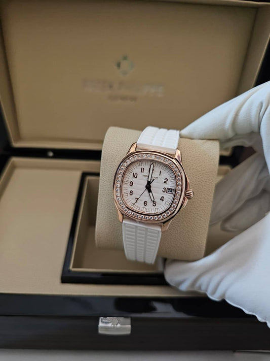 PATEK PHILIPPE
( WOMEN )
Swiss Movement🇨🇭
Water Resistant 💧
Sapphire Crystal 
Super Master Quality 
With Original Box  📦🛍️
For Price 👇 WhatsApp✅
0568585901 
0507557372
0552275751 Owner Zain 👌

Zain282
♥️♥️♥️