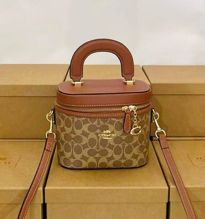 COACH  

MACK UP BOX 

RESTOCK 

HIGH QUALITY 

WITH BOX 
100 dhs🇦🇪🇦🇪

Zain295
♥️♥️♥️