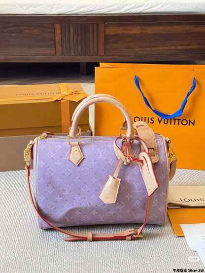 LV 
Master
250 dhs🌺

Zain10