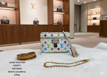 LV  ᴠᴀɴɪᴛʏ
 ᴄʜᴀɪɴ ɢᴏʟᴅ ʜᴀʀᴅᴡᴀʀᴇ/ sᴛʀᴀᴘ
ᴡɪᴛʜʙᴏx with padlock
ʟᴇᴀᴛʜᴇʀ/ᴄᴀɴᴠᴀs ʟɪɴɪɴɢ 
sɪᴢᴇ:19ᴄᴍ
90 dhs❤️

Zain56
♥️♥️♥️