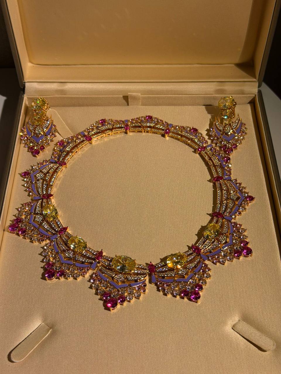 BVlGARI
 Collection  available 😍
Quality: Super Master
* ⁠Necklace 
* ⁠Earring
For Price 👇 WhatsApp✅
0568585901 
0507557372
0552275751 Owner Zain 👌

Zain268
♥️♥️♥️