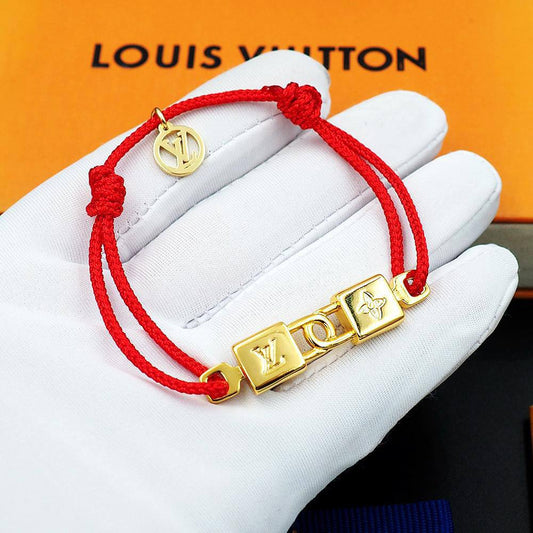 LV Bracelet* 💐
Master quality 

45 dhs🪙💚 

normal box
🎁🎁🎁

Zain48
♥️♥️♥️