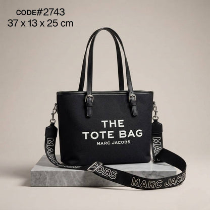 Marc Jacobs
ᴛʜᴇ ᴛᴏᴛᴇʙᴀɢ ᴢɪᴘ
ᴄᴀɴᴠᴀss ᴍᴀᴛᴇʀɪᴀʟ
ɪᴛ ʜᴀs ʟᴏɴɢ sᴛʀᴀᴘ
sɪᴢᴇ : 37 cm

75 dhs✅

Zain31
♥️♥️♥️