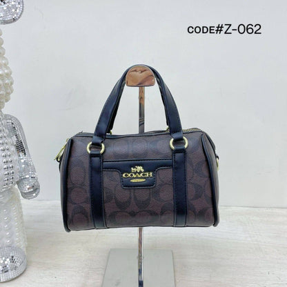 Coach ʀᴏᴡᴀɴ sᴀᴛᴄʜᴇʟ
ᴛᴏᴘ ʜᴀɴᴅʟᴇ ᴄʀᴏssʙᴀɢ
ᴡɪᴛʜ ᴛᴀssᴇʟ ᴄʜᴀɪɴ
ɪᴛ ʜᴀs ʟᴏɴɢ ʙᴇʟᴛ sᴛʀᴀᴘ
sɪᴢᴇ: 23 cm

65 dhs🪙💕

Zain31
♥️♥️♥️