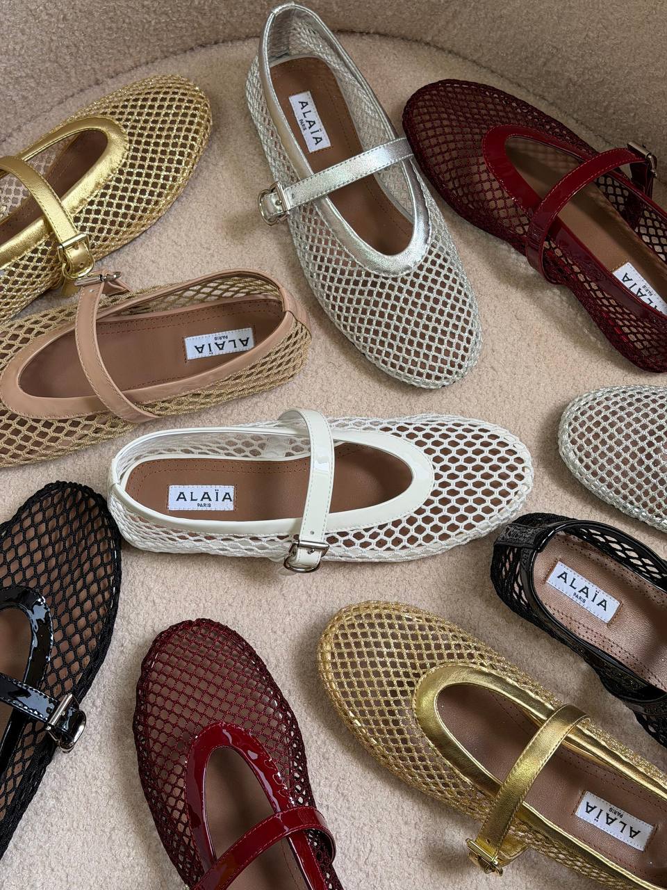 Alaia
𝐏𝐀𝐑𝐈𝐒
𝐕𝐈𝐏 𝐐𝐔𝐀𝐋𝐈𝐓𝐘
𝐒𝐈𝐙𝐄 {36 to 41} 
450 dhs✅

Zain81
♥️♥️♥️