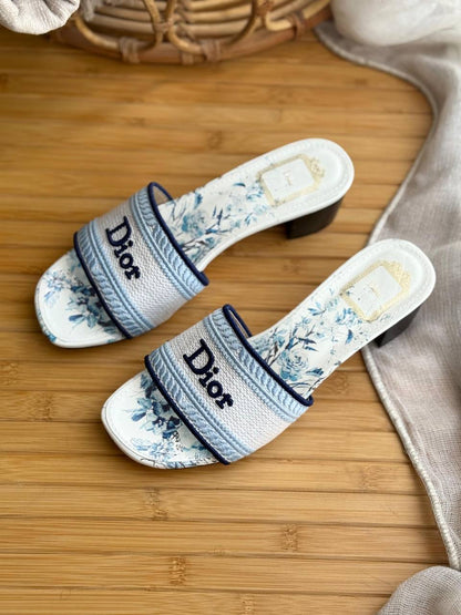 𝐃𝐢𝐨𝐫 Dior
AAA+ Quality
𝗦𝗶𝘇𝗲 𝟯𝟲 𝘁𝗼𝗼 𝟰𝟭
450 dhs✅

Zain303
♥️♥️♥️