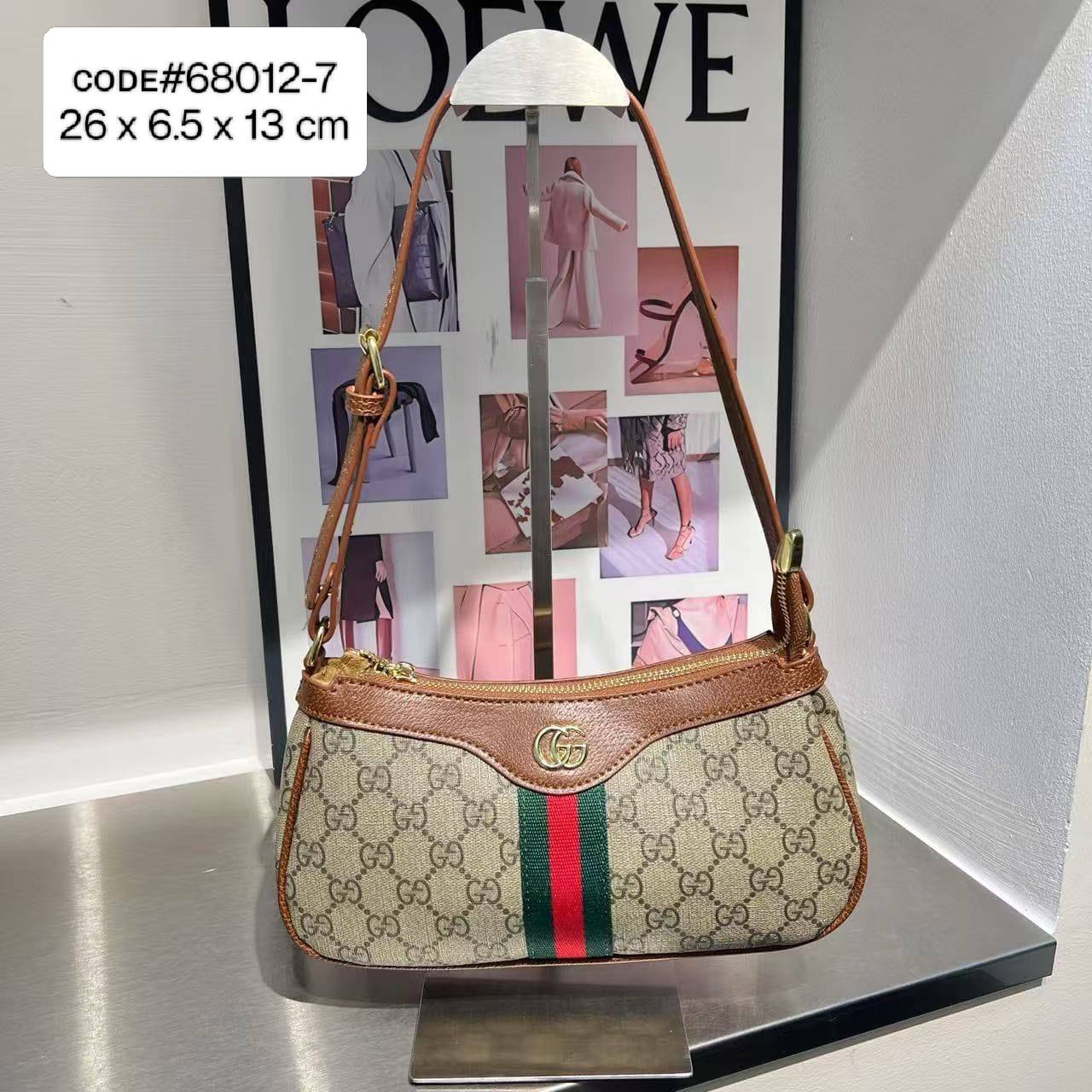 GUCCI ᴏᴘʜɪᴅɪᴀ
sʜᴏᴜʟᴅᴇʀ ʙᴀɢ ɪɴ
GG ᴍᴏɴᴏɢʀᴀᴍ ᴄᴏᴀᴛᴇᴅ ғᴀʙʀɪᴄ
ʟᴇᴀᴛʜᴇʀ ᴛʀɪᴍ  ᴀɴᴅ
sɪɢɴᴀᴛᴜʀᴇ ᴡᴇʙ sᴛʀɪᴘᴇ
ɪᴛ ʜᴀs 2 ʙᴇʟᴛ sᴛʀᴀᴘ
sɪᴢᴇ : 26 cm

65 dhs❣️

Zain31
♥️♥️♥️