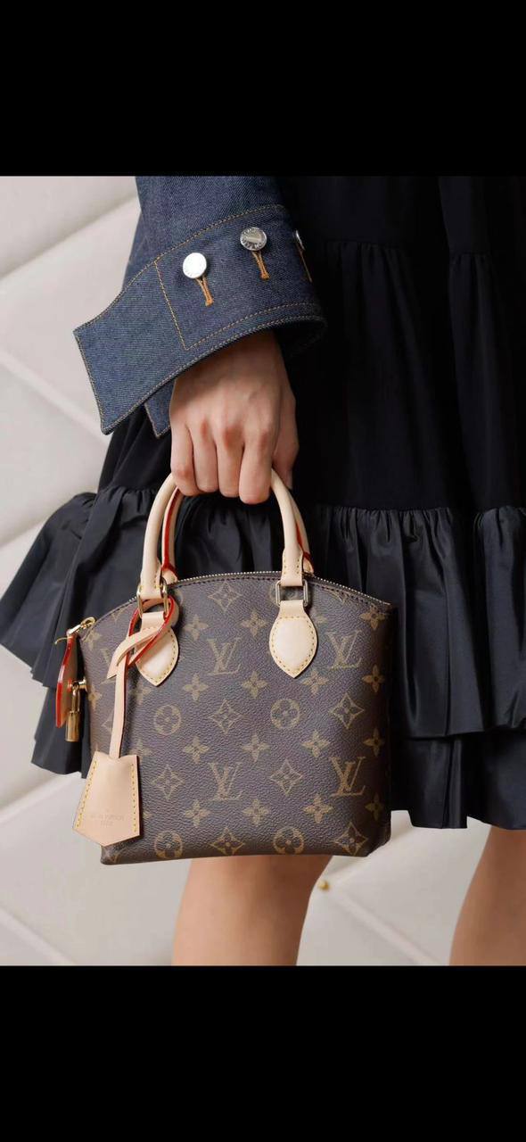 LV
ʟᴏᴄᴋɪᴛ ʙʙ 
sᴛʀᴀᴘ ᴀᴅᴊᴜsᴛᴀʙʟᴇ/ʀᴇᴍᴏᴠᴀʙʟᴇ  
ɢᴏʟᴅ ᴄʜᴀɪɴ ʀᴇᴍᴏᴠᴀʙʟᴇ 
ᴡɪᴛʜ ʙᴏx
🎁🎁🎁

sɪᴢᴇ:18*19*8ᴄᴍ
90 dhs🪙🖤

Zain56
♥️♥️♥️