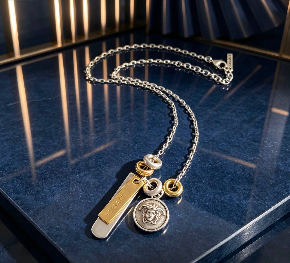 VERSACE

Necklace / bracelet &Earing
Master🍁💫
105 dhs🇦🇪🇦🇪

Zain263
♥️♥️♥️