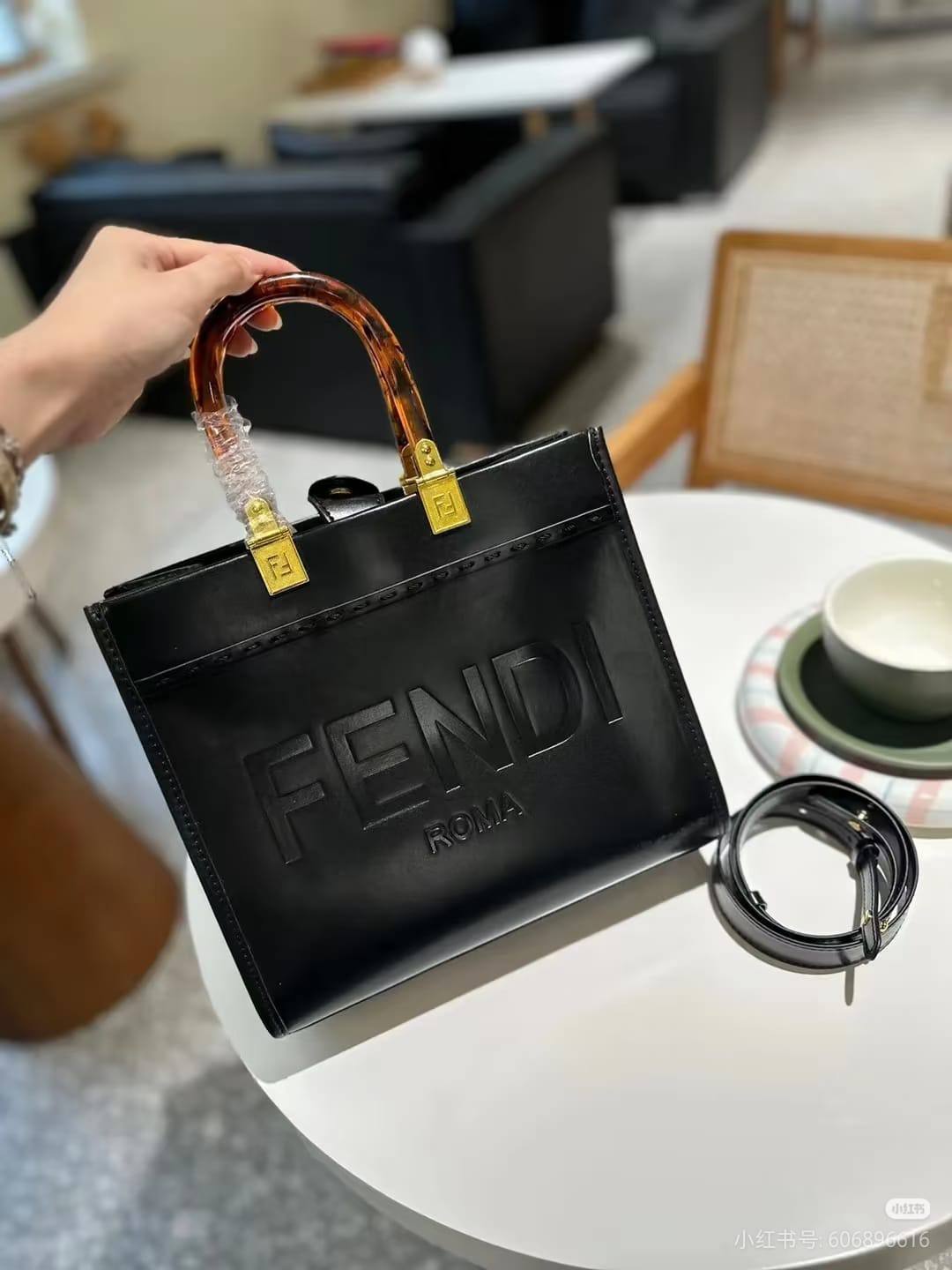 Mixed brands (bags)
Dior
Balenciaga
Lv
Valentino
Chanel
Gucci
Celine
Baguette
Miu Miu

120 dhs🇦🇪🇦🇪

Zain10
♥️♥️♥️