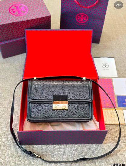 YSL - CH - Tory Burch - Hermes

with box
🎁🎁🎁

85 dhs✅

Zain38
♥️♥️♥️