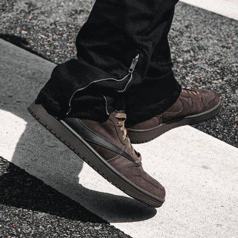 Jordan x Travis Scott Air Jordan 1 Low OG "Velvet Brown" 🤎
36-45 AVAILABLE 🤩
240 dhs💓

Zain242