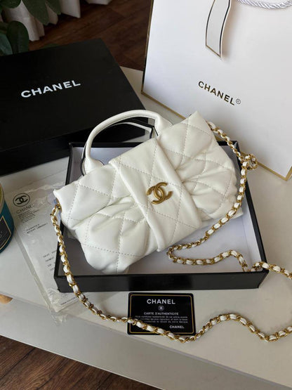 Chanel
95 dhs🇦🇪🇦🇪 
high quality With box

Zain26
♥️♥️♥️