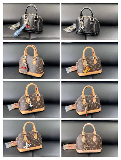LV
110 dhs✅

With box 
🎁🎁🎁

high quality20cm

Zain26
♥️♥️♥️