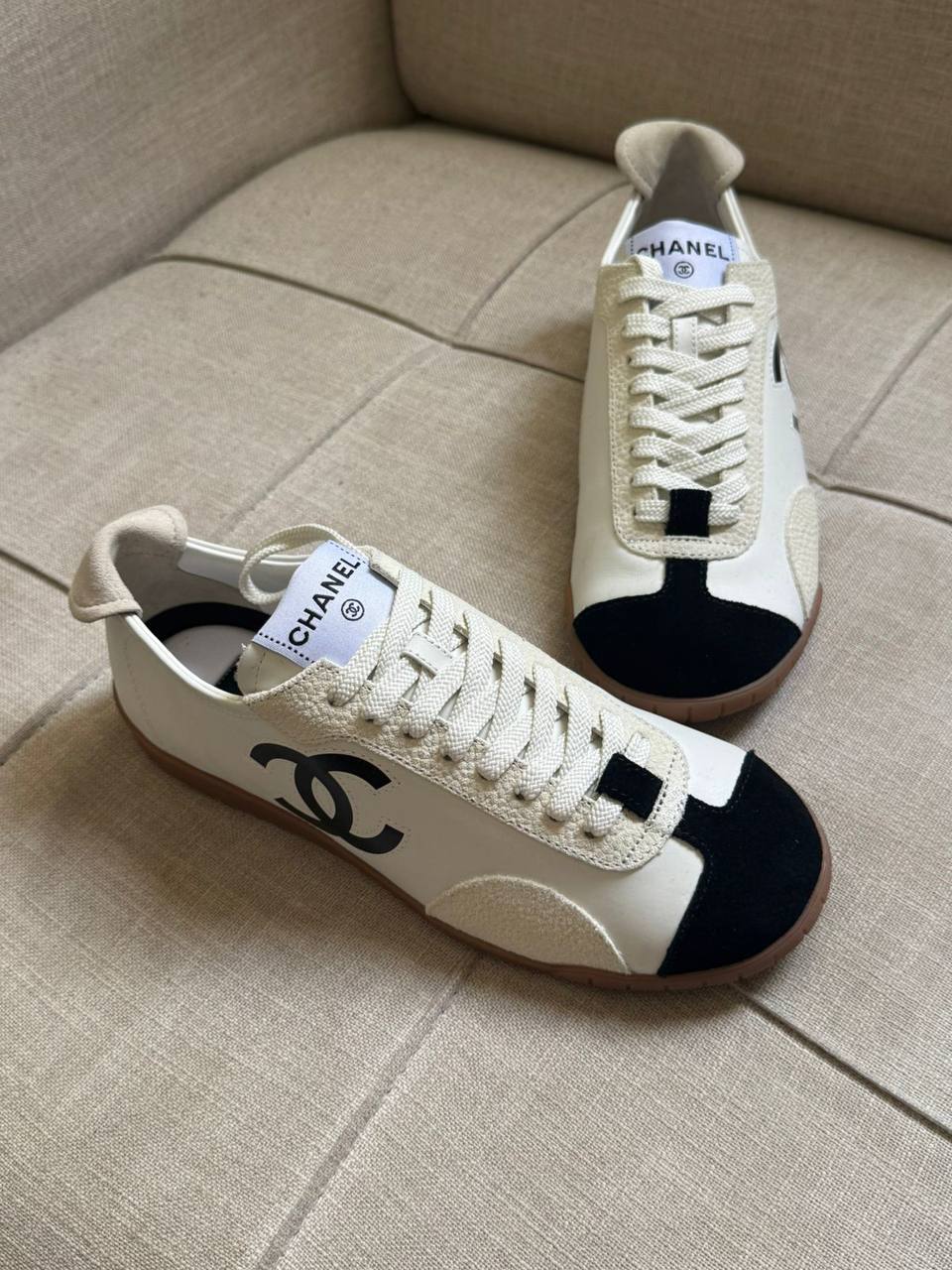 Chanel 🖤
✨ 𝐍𝐞𝐰 𝐂𝐨𝐥𝐥𝐞𝐜𝐭𝐢𝐨𝐧 ✨
✨ 𝐒𝐮𝐩𝐞𝐫 𝐌𝐚𝐬𝐭𝐞𝐫 𝐐𝐮𝐚𝐥𝐢𝐭𝐲 ✨
✨ 𝐀𝐯𝐚𝐢𝐥𝐚𝐛𝐥𝐞 𝐍𝐨𝐰 ✨
𝐒𝐢𝐳𝐞𝐬: 𝟑𝟔 — 𝟒𝟏
450 dhs✅

Zain298
♥️♥️♥️