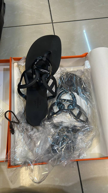 Hermes 

Size 36 to 41

75 dhs🇦🇪🇦🇪

Zain156
♥️♥️♥️