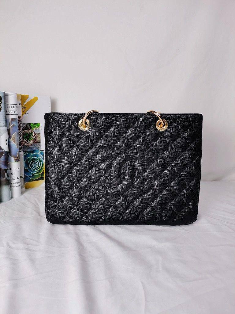 Chanel Master

33cm 
350 dhs🪙💕

Zain228
♥️♥️♥️