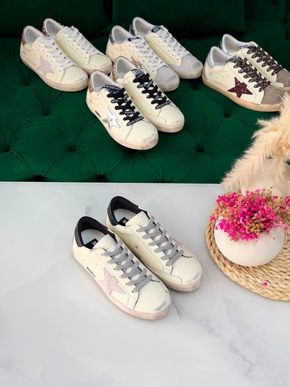 Golden goose
Vip quality 
Size:36 to 41
450 dhs🇦🇪🇦🇪

Zain113
♥️♥️♥️