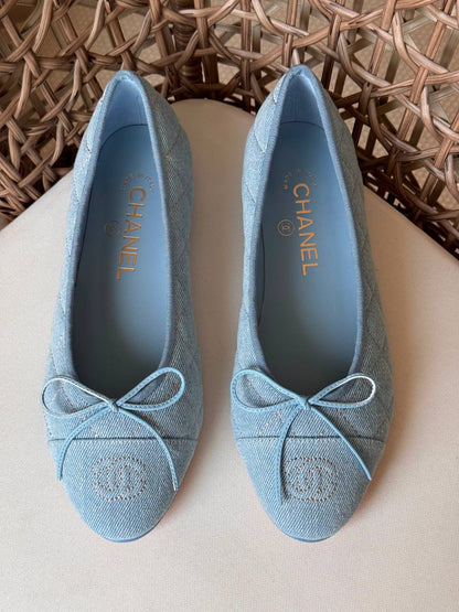 CHANEL
✨ Collection
👠 36–41
💎 Premium Quality
🔥 Super Master
450 dhs🇦🇪🇦🇪

Zain198
♥️♥️♥️