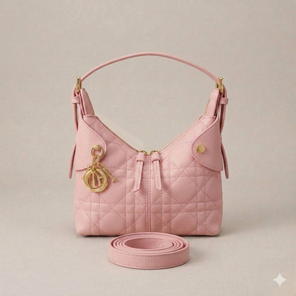 CHRISTIAN DIOR
Voyage HOBO Bag
Made of Crinkled Calfskin
Gold metal Charms
With Long belt strap
NO BOX
Size: 27 cm


105 dhs🇦🇪🇦🇪🇦🇪

Zain239
♥️♥️♥️