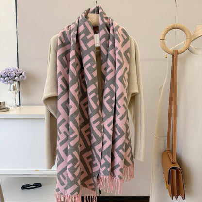 Scarf for winter 
180*68 cm
45 dhs🪙💕

Zain17
♥️♥️♥️