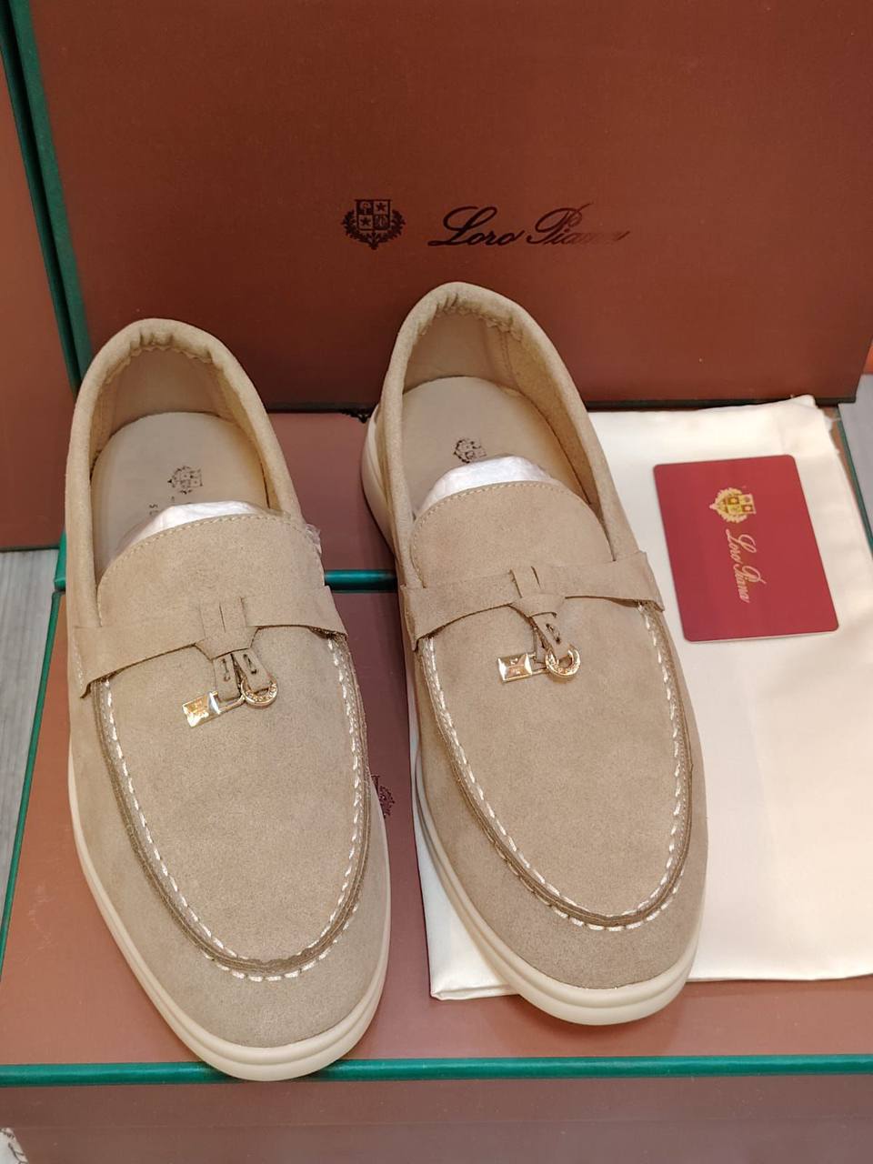 Lora Piana Shoes, 
New Arrived 
Size 36 To 41
130 dhs🪙🌨️

Zain120
♥️♥️♥️