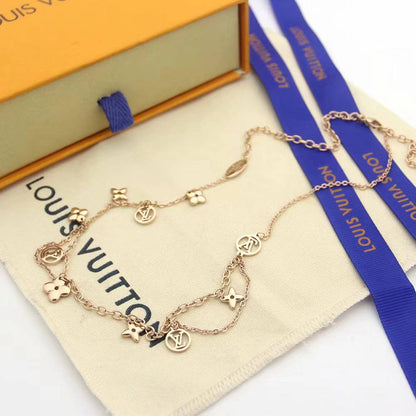 BVLGARI SET 
MASTER ✨💫
NECKLACE BANGLE EARRING RING
480 DHS✅ ⭐

WITH BOX AND PAPER BAG🎁🛍️
WITH MASTER BOX AND PAPER BAG CARD🎁🛍️
580 DHS✅

Zain89
♥️♥️♥️