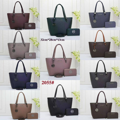 MK 
GOOD QUALITY 
110 dhs🇦🇪🇦🇪
SIZE : 32cm

Zain295
♥️♥️♥️